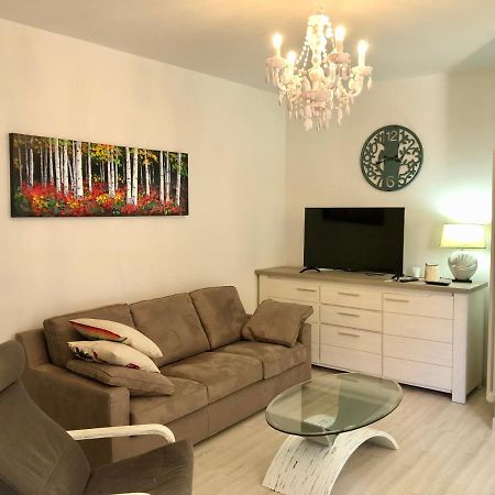 Paradise Apartment มัลเชซิเน ภายนอก รูปภาพ