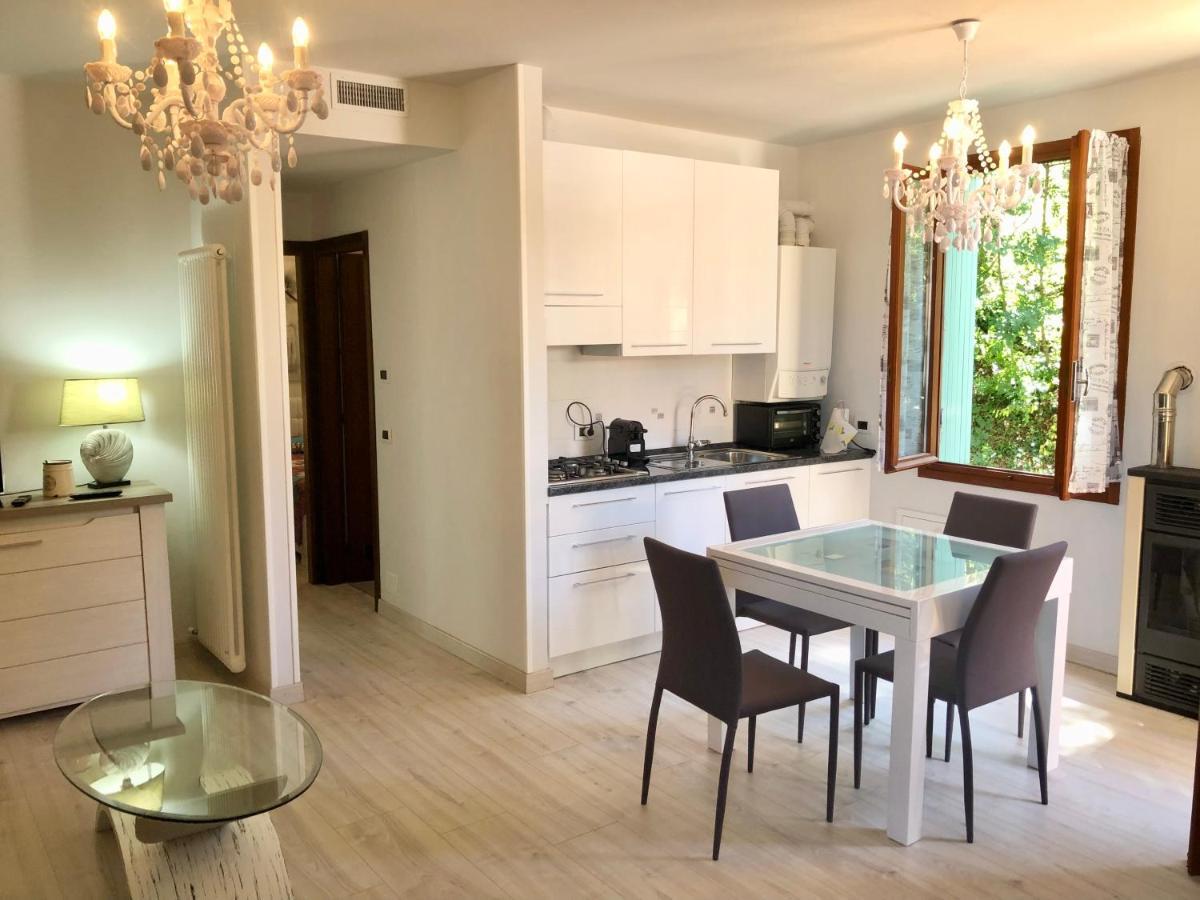 Paradise Apartment มัลเชซิเน ภายนอก รูปภาพ